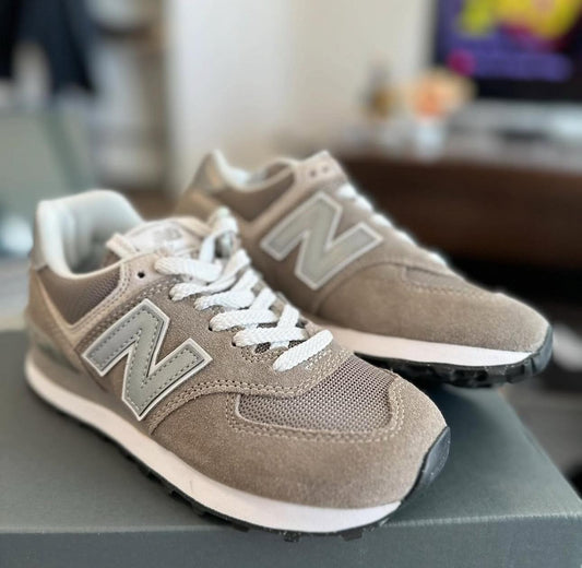 New Balance 574 Women US5
