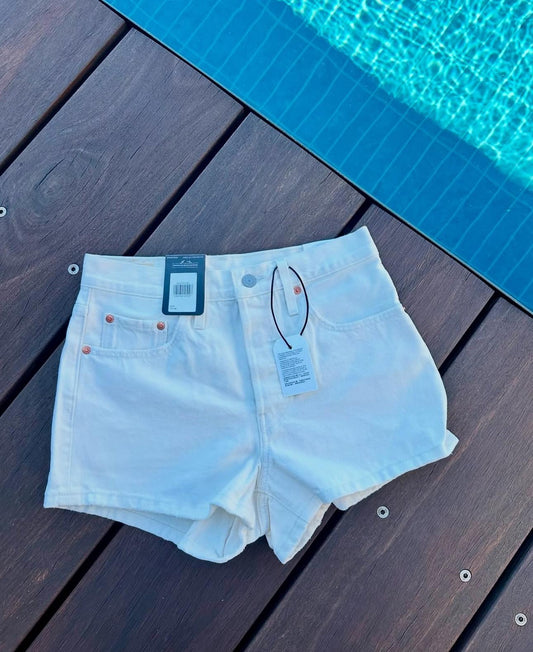 Levi's 501 Original Short In The Clean Finish