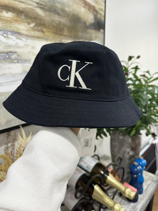 Calvin Klein Bucket Hat (044)