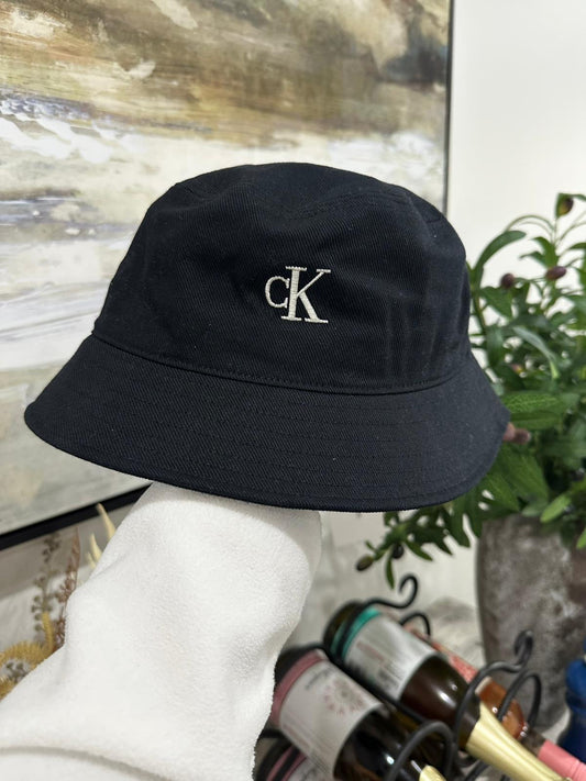 Calvin Klein Bucket Hat (042)