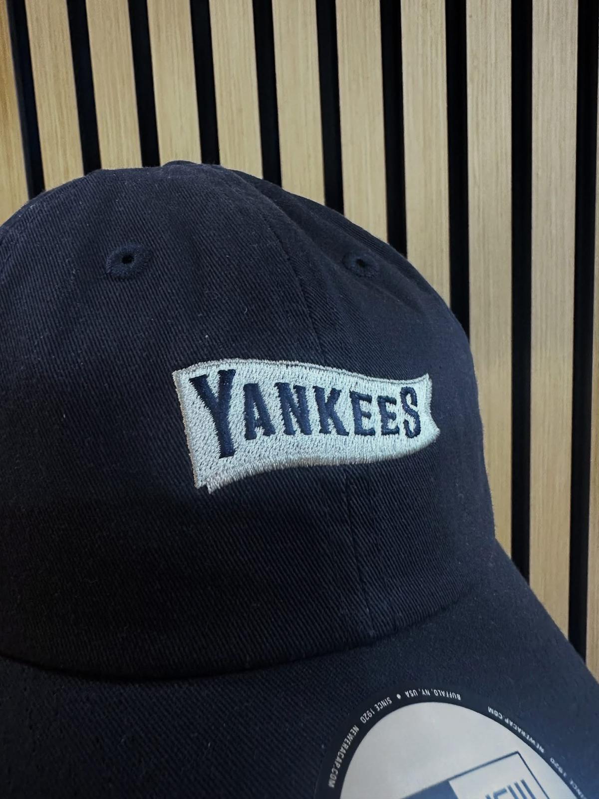 New Era Yankees Casual Classic Pennant Cap