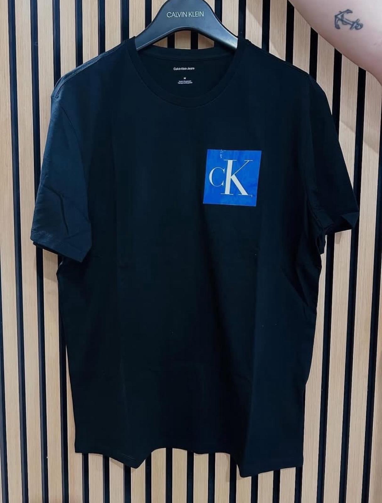 Calvin Klein Monogram Logo Box Graphic Classic Black