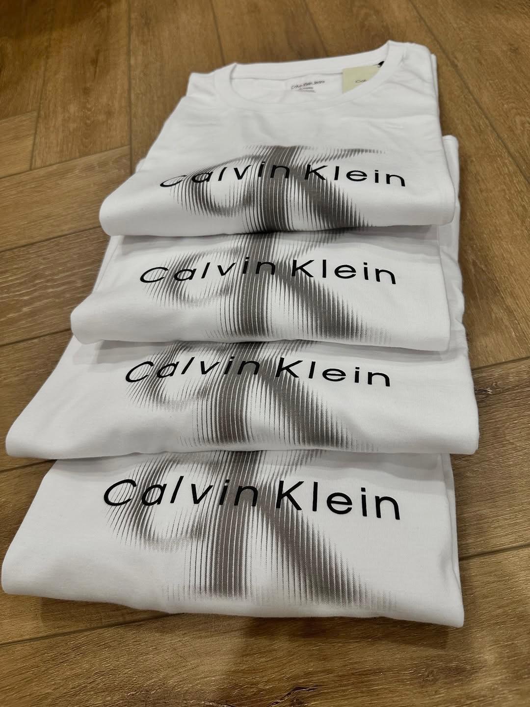 Calvin Klein Monogram Men Shirt in White - XXL