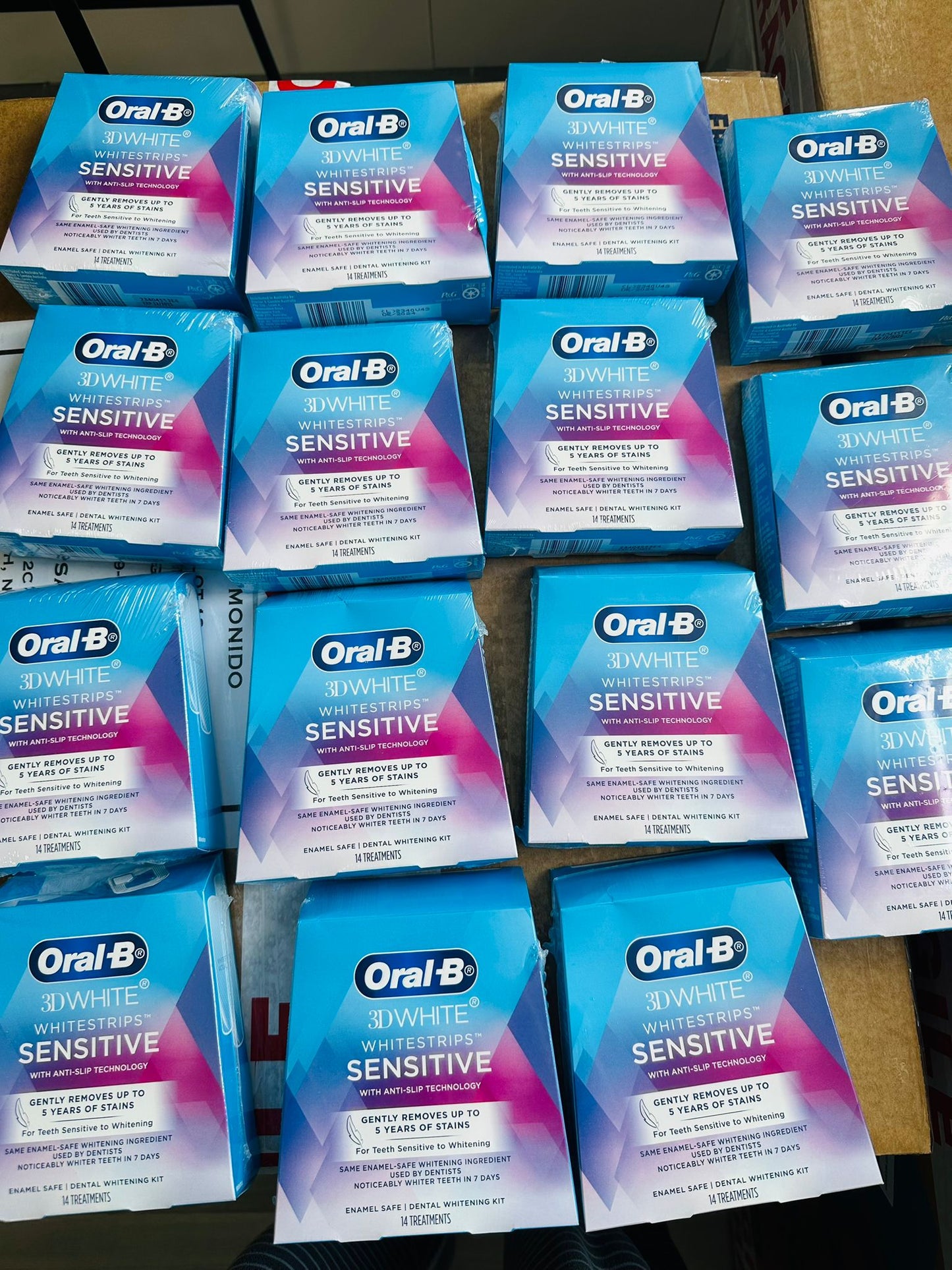 Oral-B 3DWhite Sensitive Whitestrips - 14 Whitening Treaments