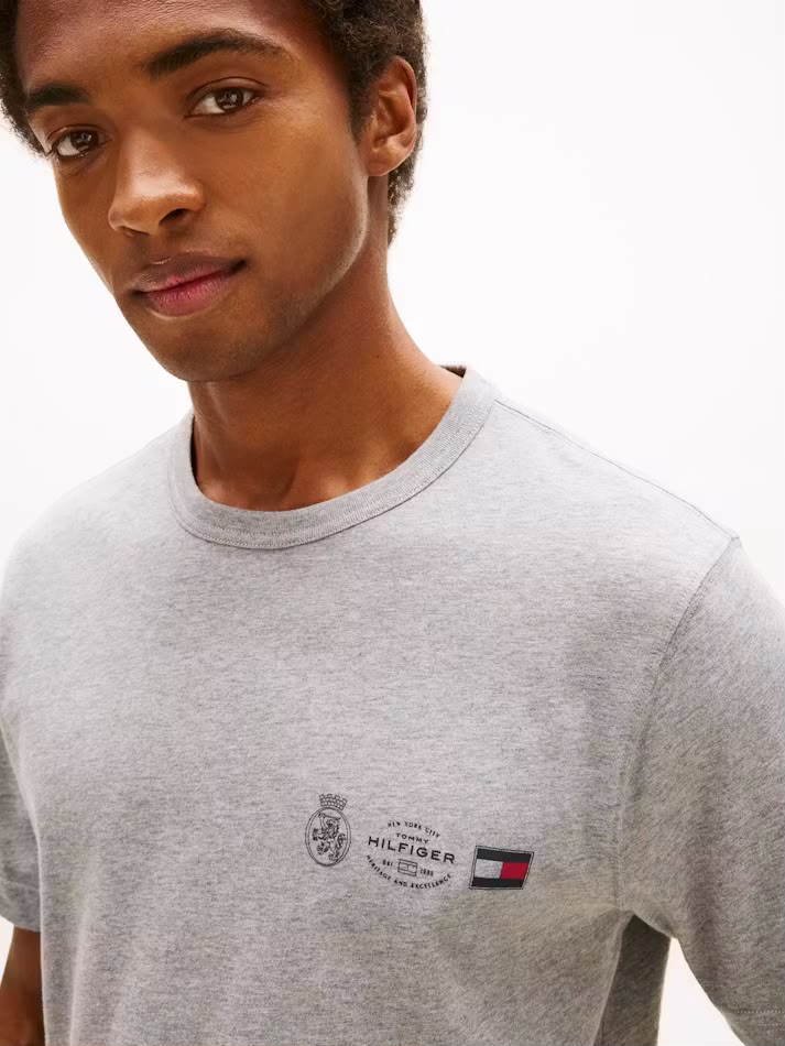 TH  Small Crest Outline Tee Grey Large