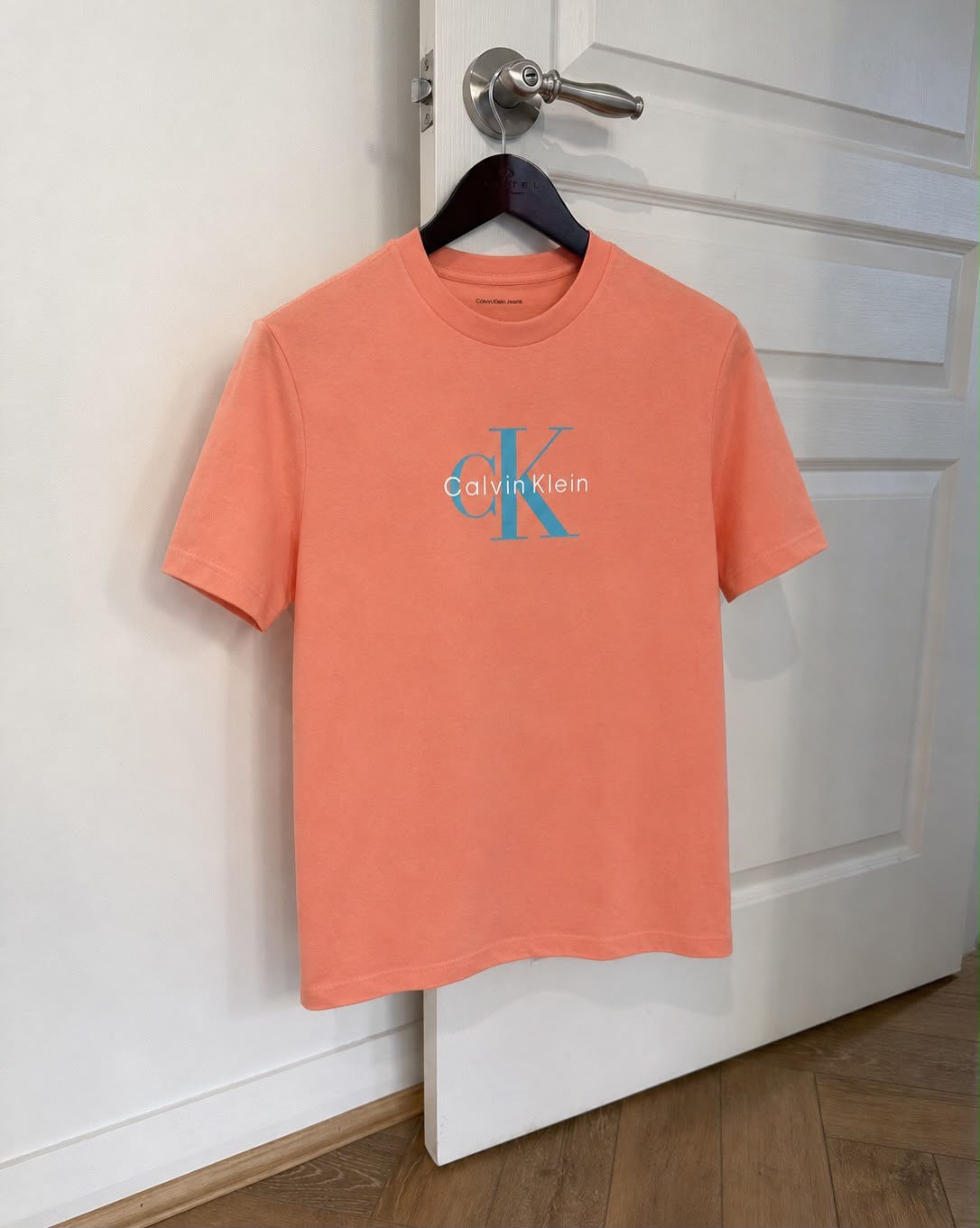 CK Hero Monologo Powder Orange - Medium