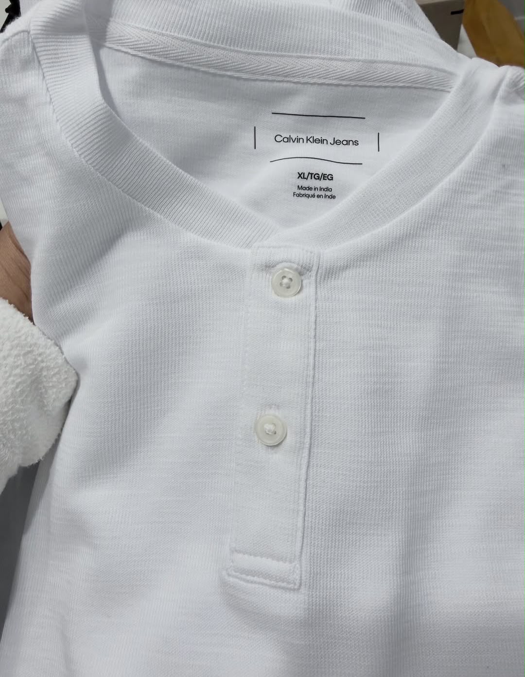CK Textured Ribbed Henley Shirt White - 2XL