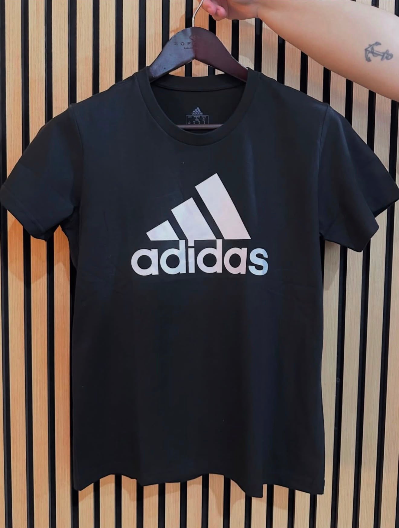 Adidas Women's Essentials Logo T-Shirt - Black/White - Large