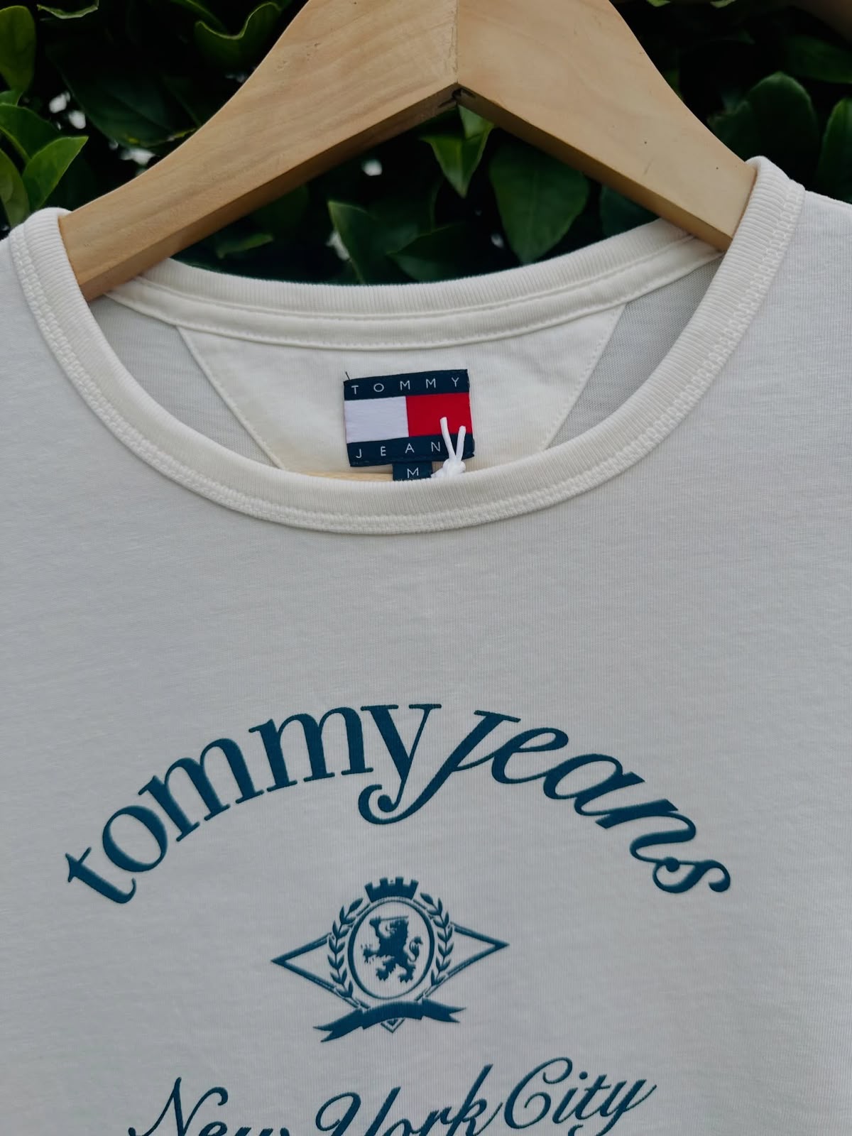 TH Slim Crest NYC Ringer Tee Ancient White Large