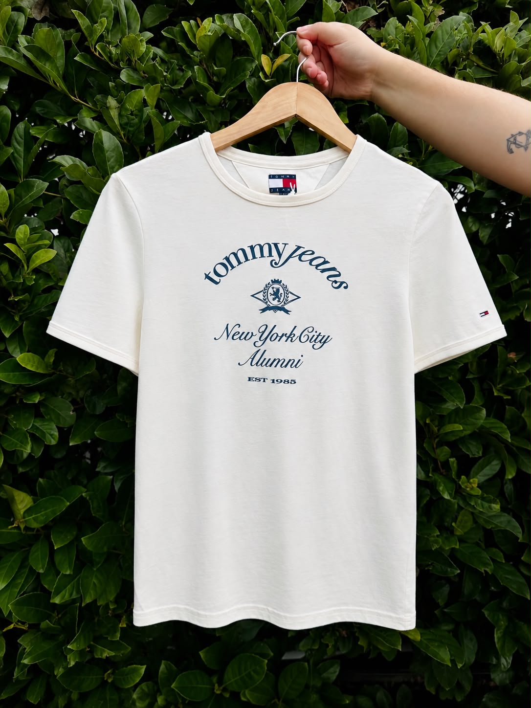 TH Slim Crest NYC Ringer Tee Ancient White Large