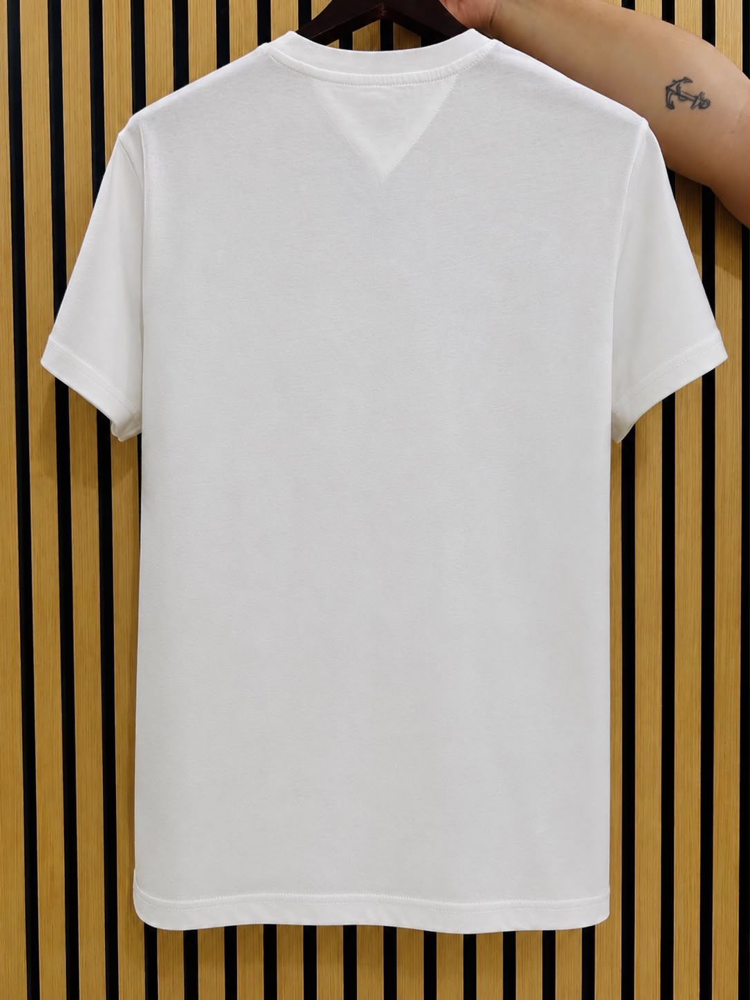 TH Linear Logo Slim Crew Neck T-Shirt