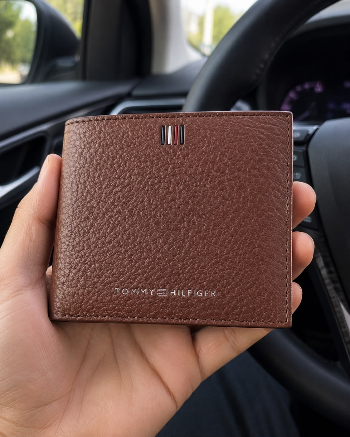 Tommy Hilfiger Medium Flap Wallet (with Box)