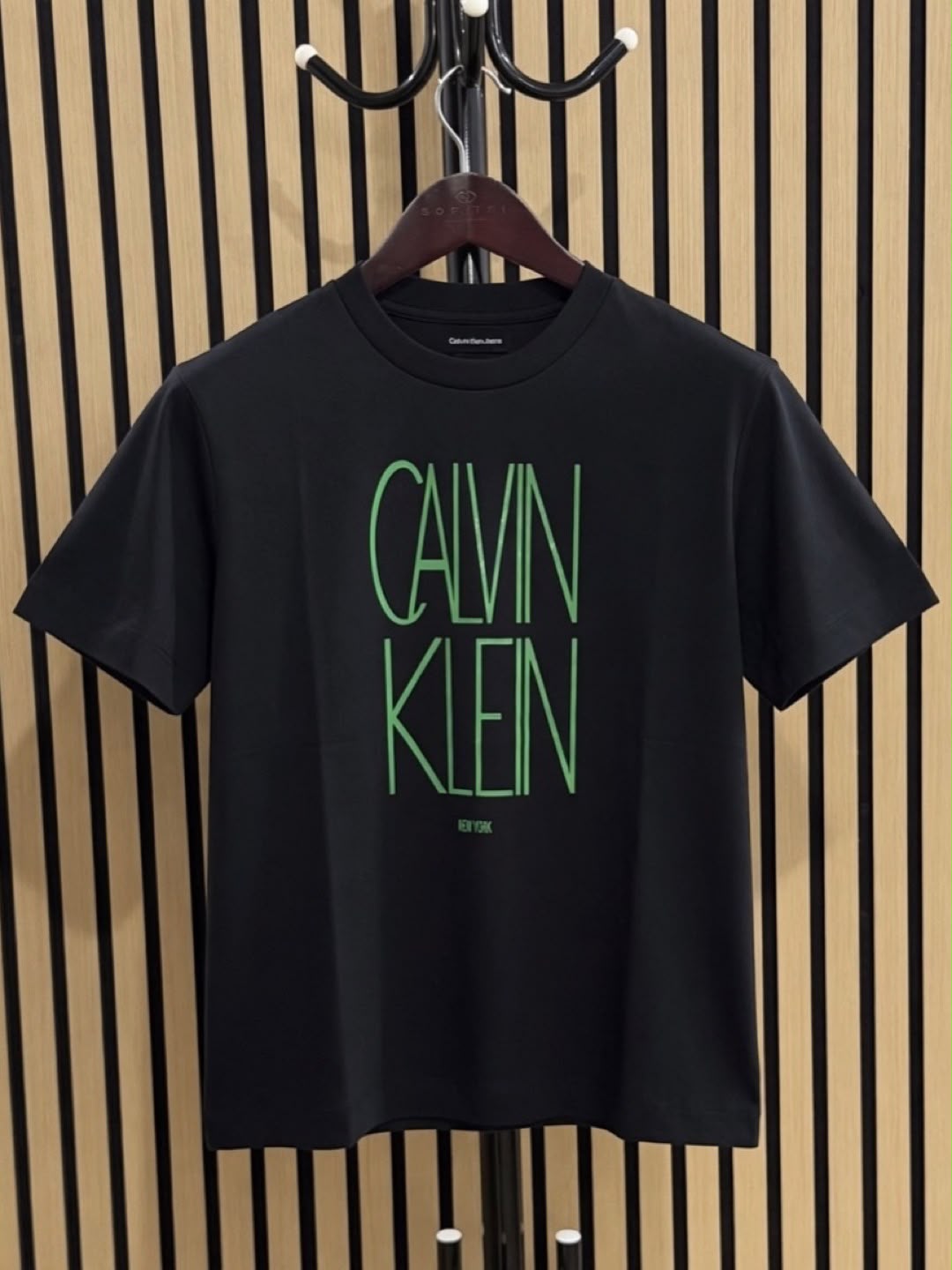 CK Women Logo Graphic Boxy Shirt in Black - Medium