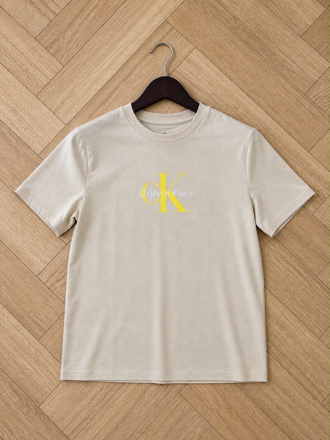 CK Women Hero SS Classic Monologo Shirt in Fog