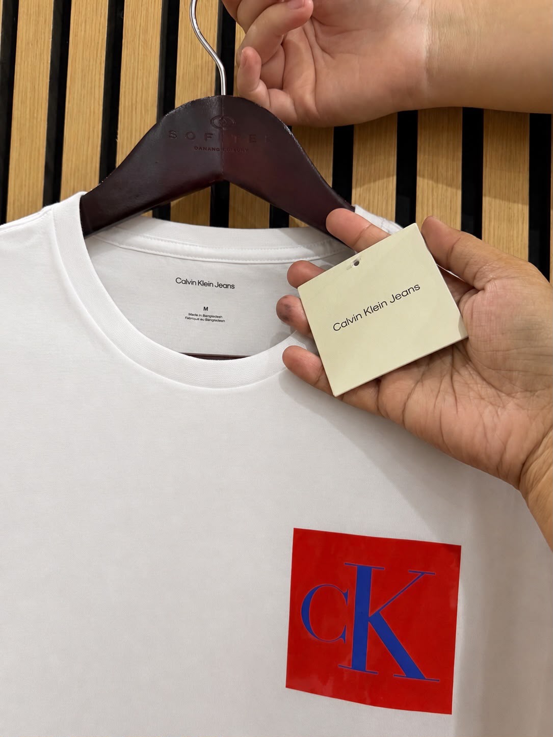 CK Logo Box in White