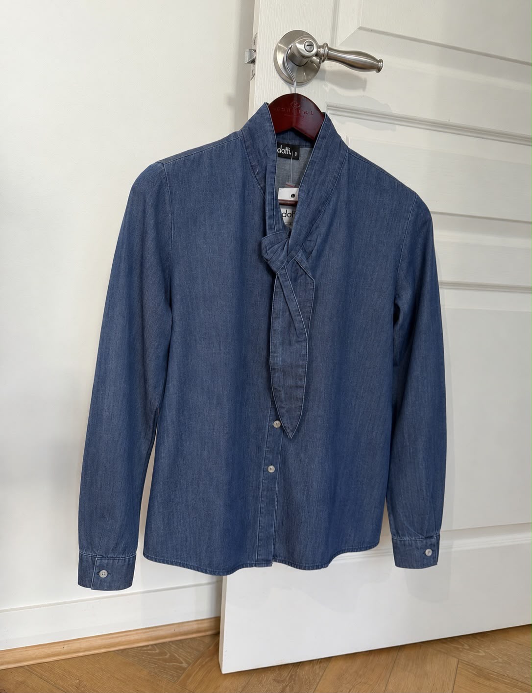 Dotti Denim Tie Neck Shirt Size 12 Medium