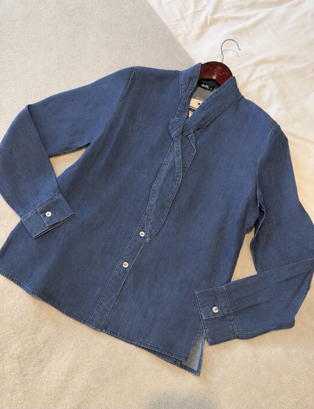 Dotti Denim Tie Neck Shirt Size 12 Medium