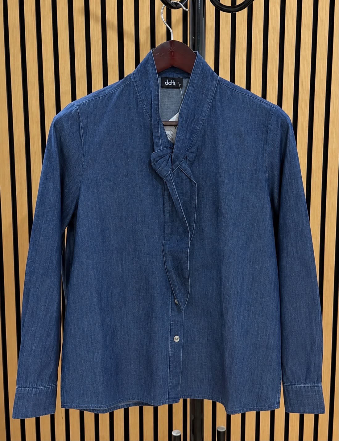Dotti Denim Tie Neck Shirt Size 12 Medium
