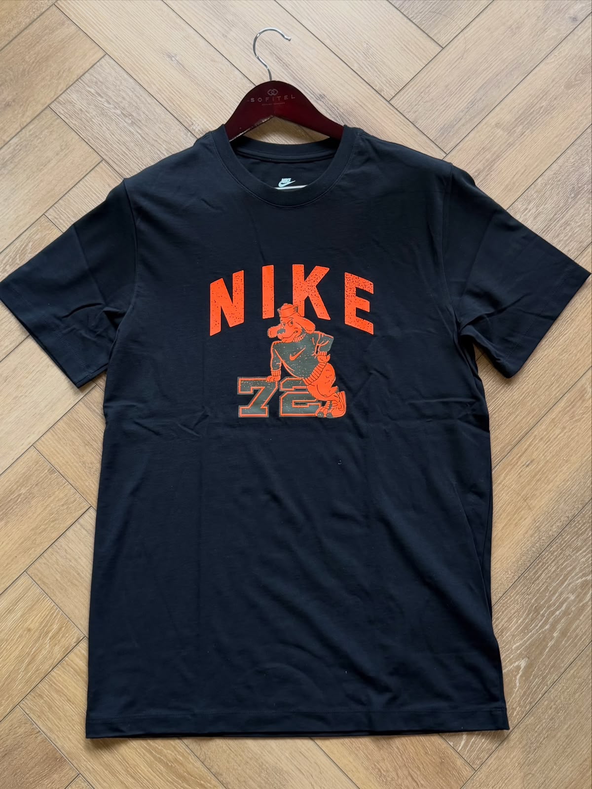 Nike Training Wildcard Graphic Tee in Black Small