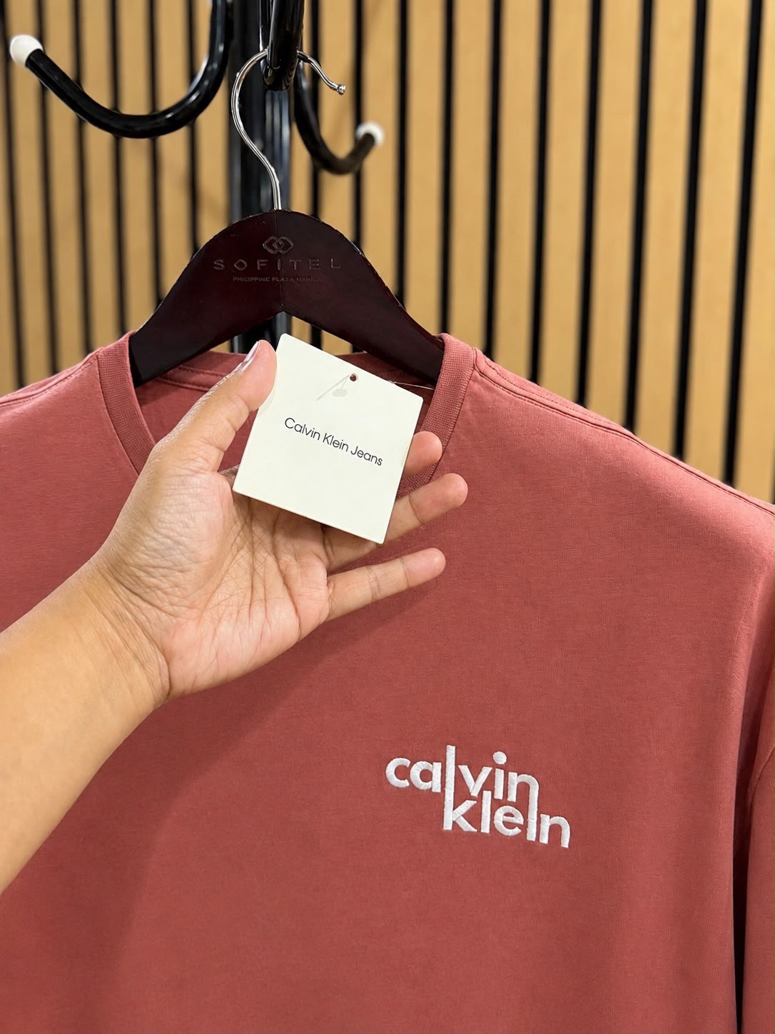 CK Graphic Tee Embroidered Mahogany XL