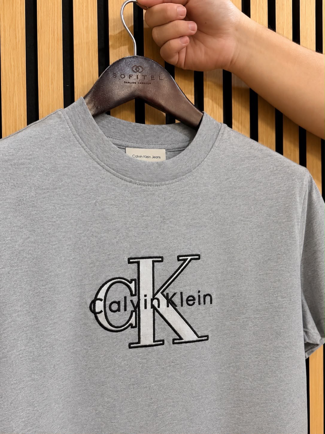 CK Shine Monologo  Brilliant Grey Heather Medium