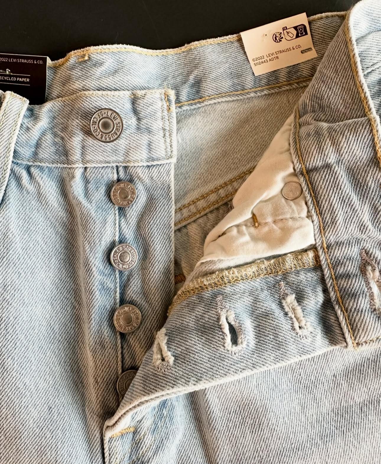 Levis Women 501 Original Shorts - Promise Me