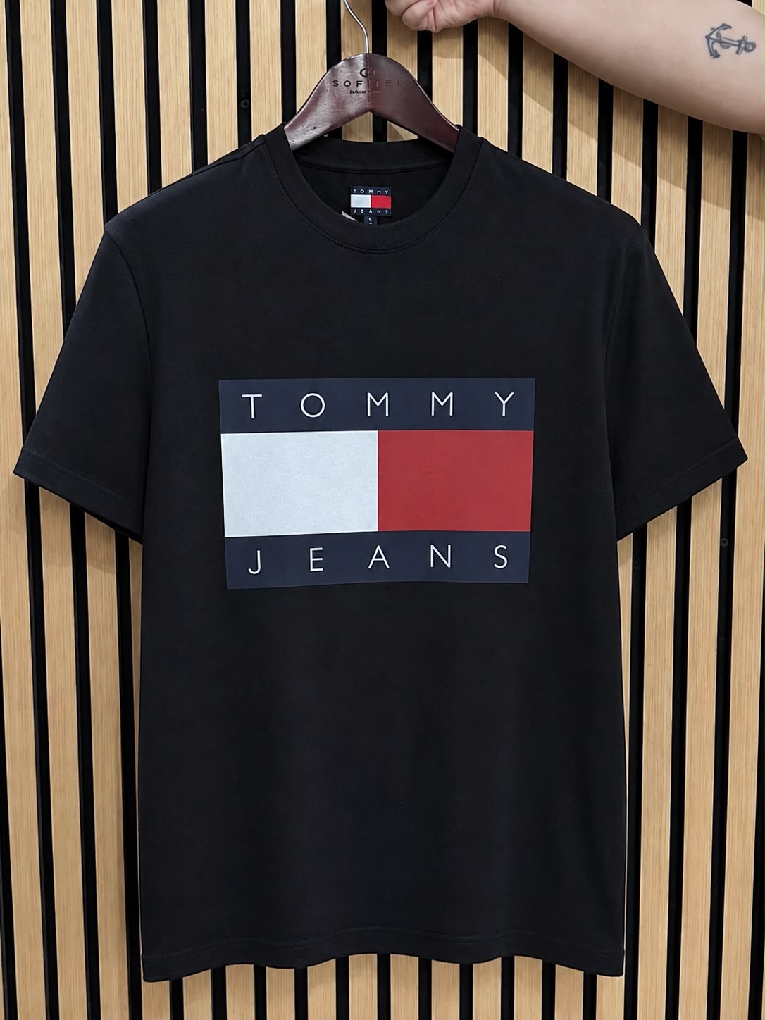 TH Big Flag Tee Black Small